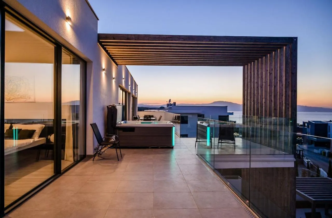 Deluxe Penthouse Rova With Private Jacuzzi And Sea View Hotel Malinska Croatia